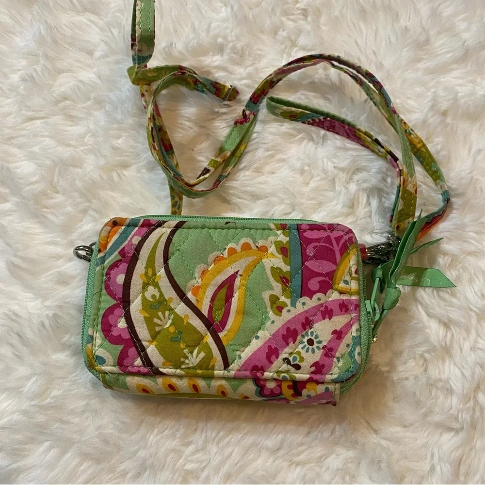 Vera Bradley Paisley Bifold Zipper Crossbody Wallet - Picture 2 of 7